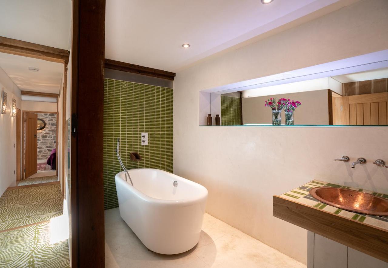 Red Kite Barn - Charming Boutique Barn Conversion Newbridge on Wye Экстерьер фото